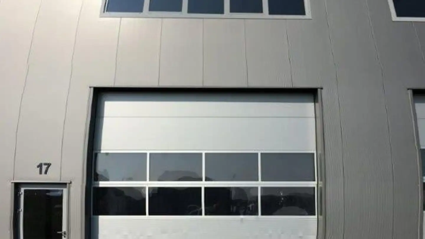 Workshop for rent - Grabenackerstrasse 24, 8156 Oberhasli