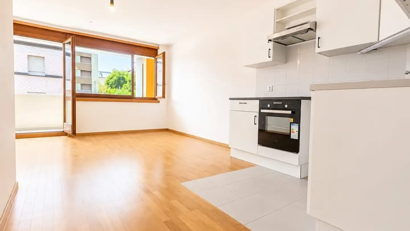 Appartement à louer - Rue Des Fahys 73, 2000 Neuchâtel - Photo 3