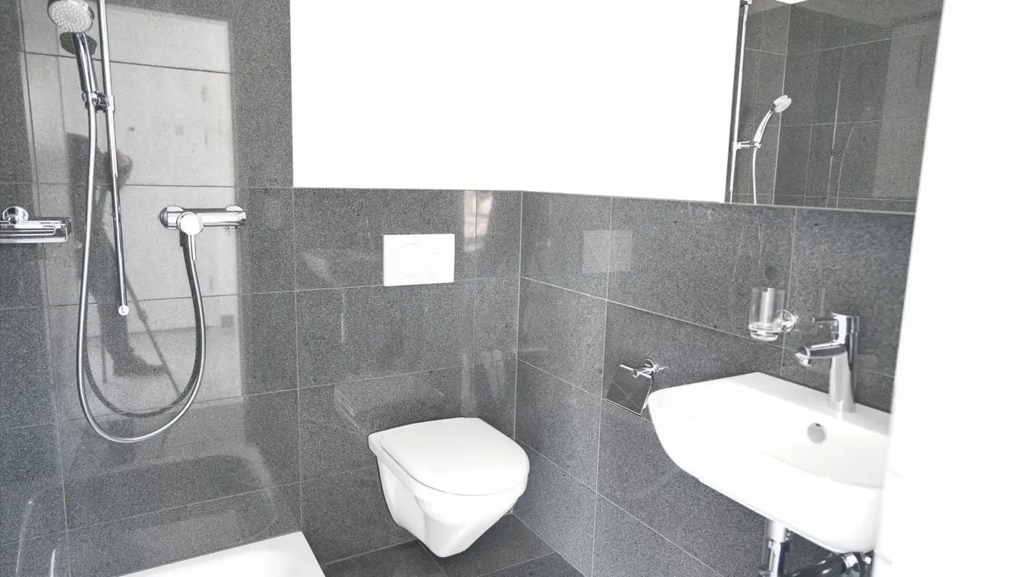 Apartment for rent - Hauptstrasse 33, 8546 Islikon - Photo 4