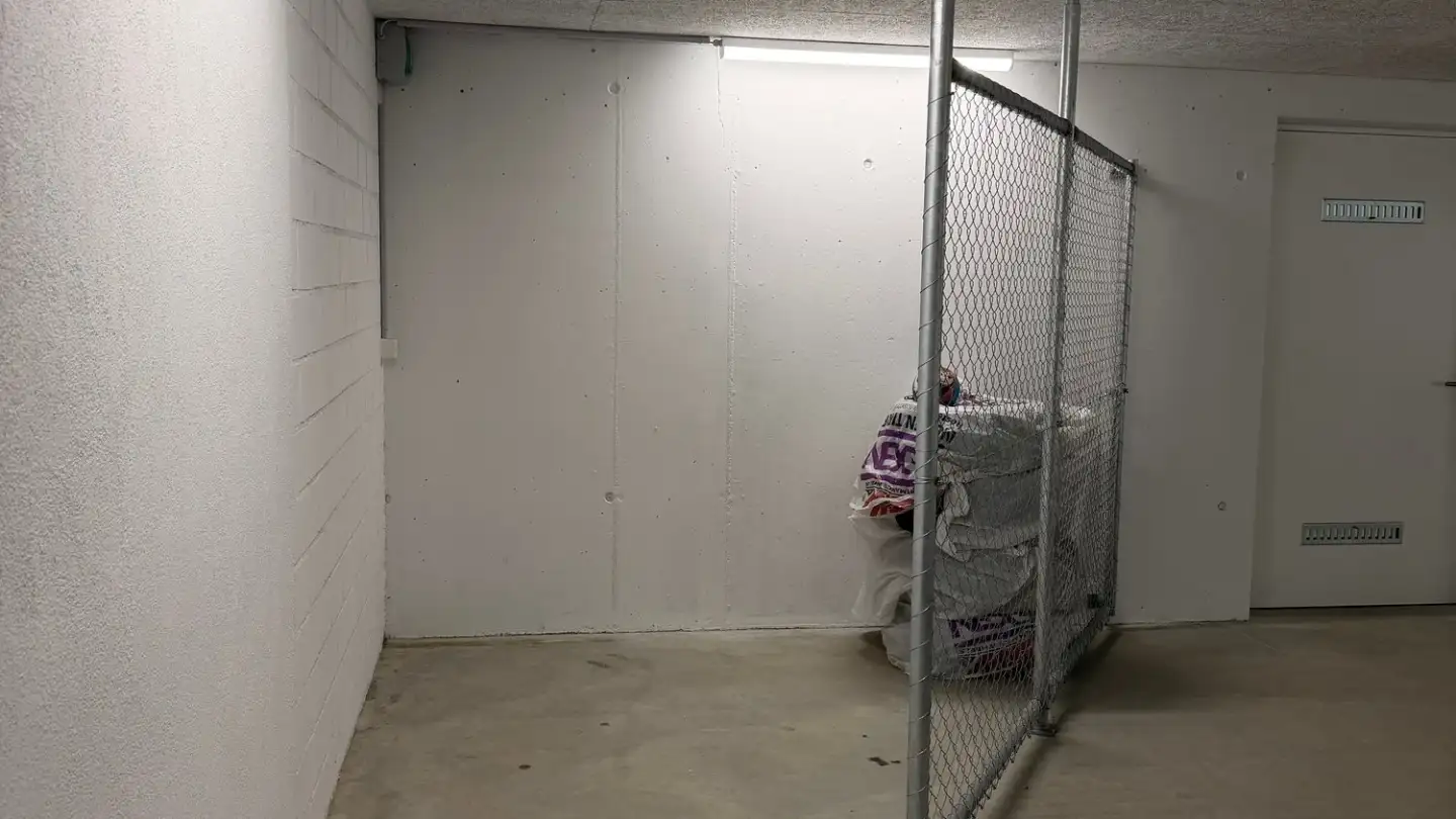Parcheggio interno per moto in affitto - Talstrasse 26, 5037 Muhen - Foto 3