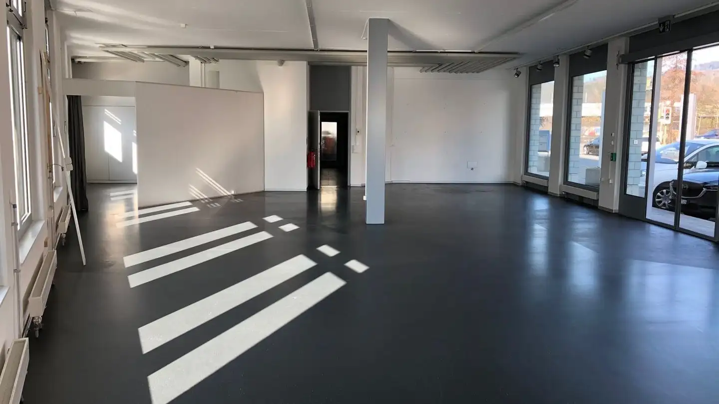 Commerciale in affitto - Brunnenbachstrasse 2, 8340 Hinwil - Photo 2