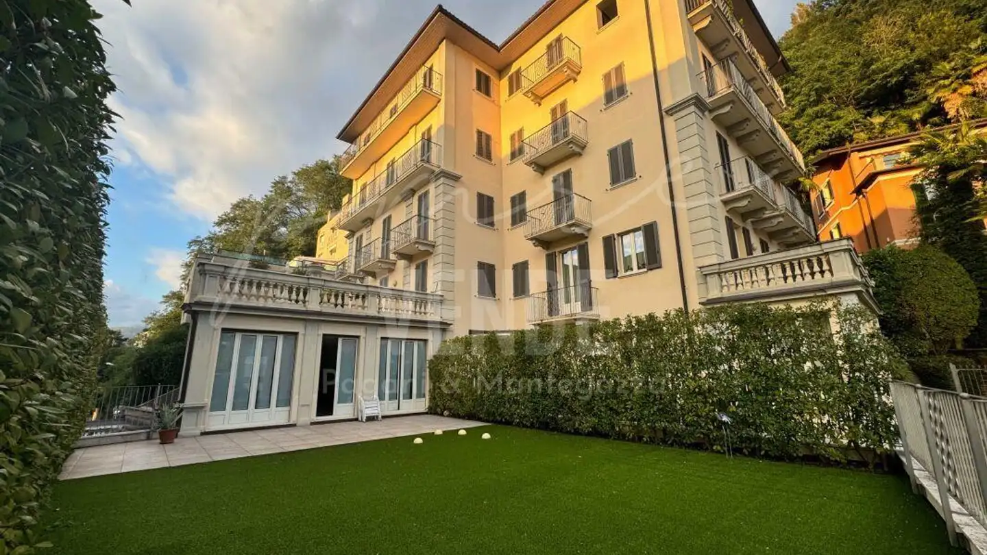 Stepped apartment for sale - Via Pico 12, 6900 Lugano