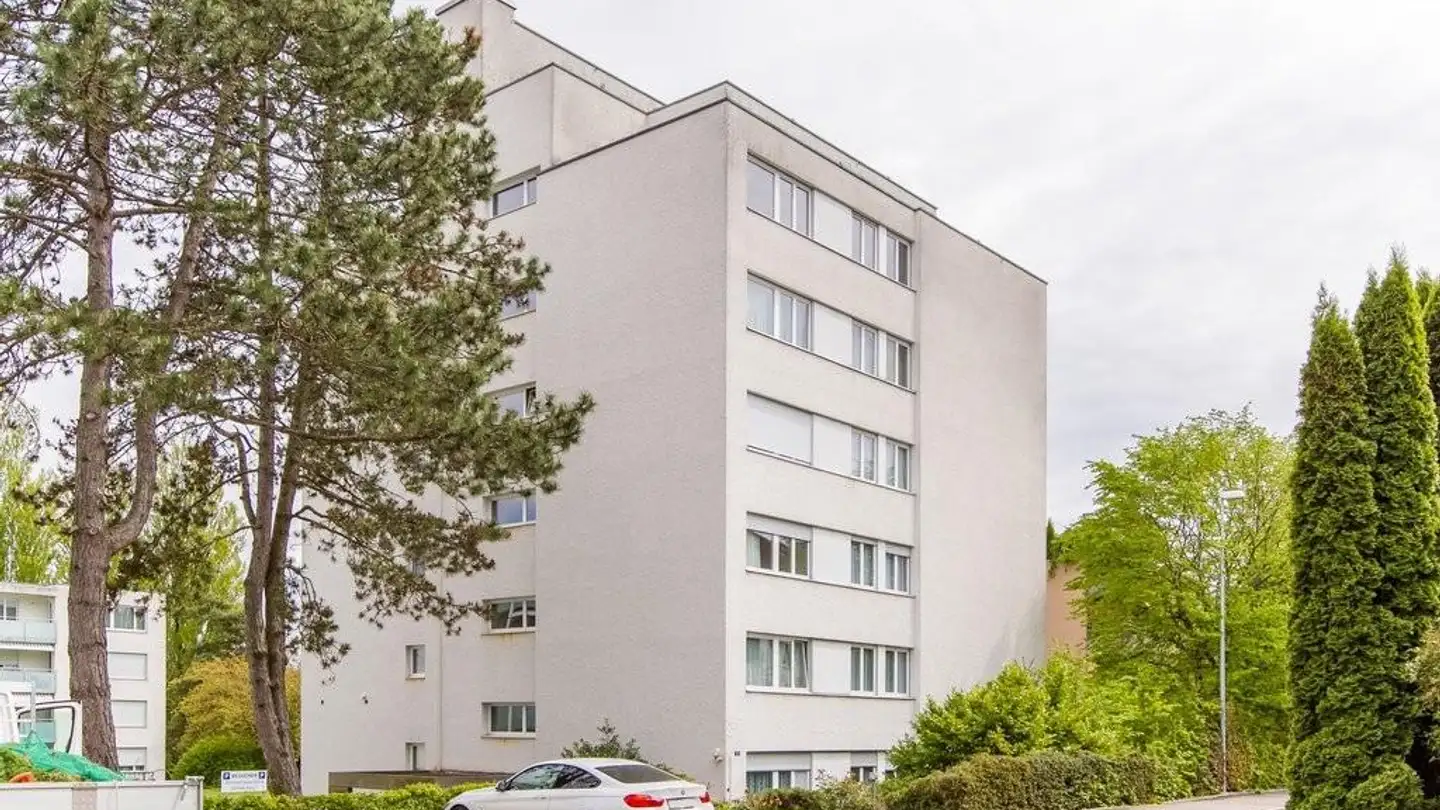 Tiefgaragenstellplatz mieten - Albulastrasse 9, 8200 Schaffhausen