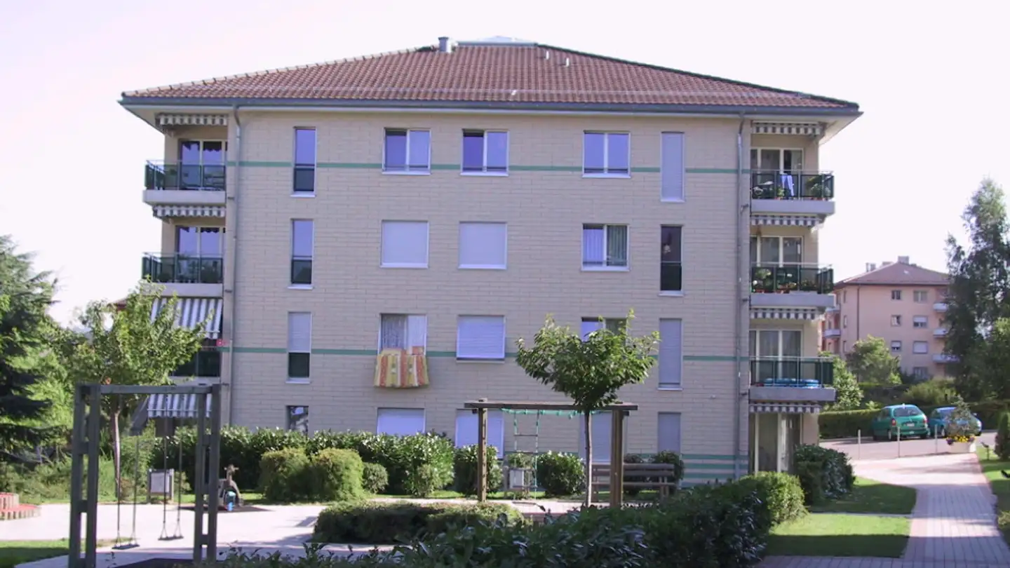 Outdoor parking space for rent - Chemin De La Cocarde 1, 1024 Ecublens VD