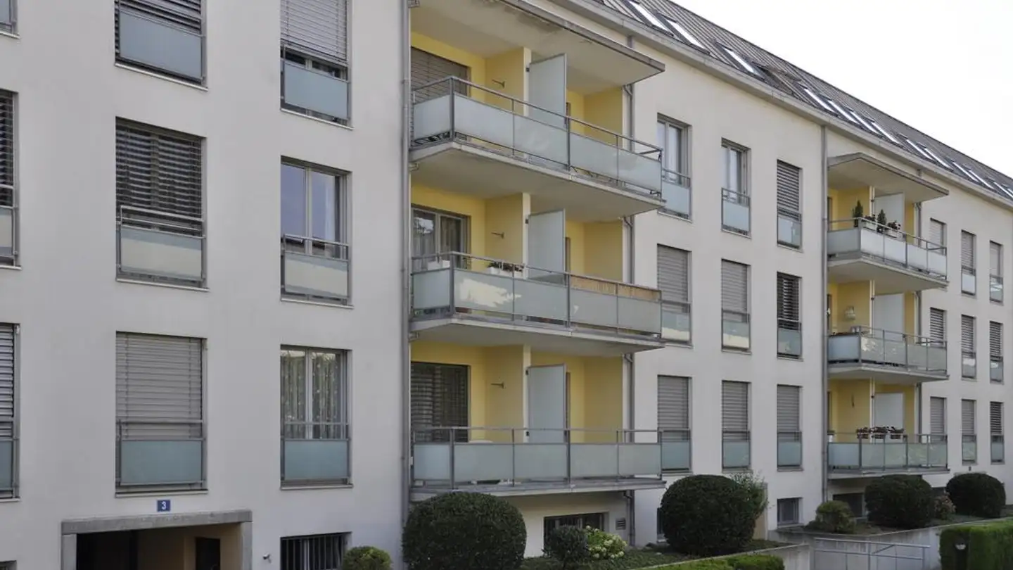 Parcheggio sotterraneo in affitto - Luegislandstrasse 84, 8051 Zürich