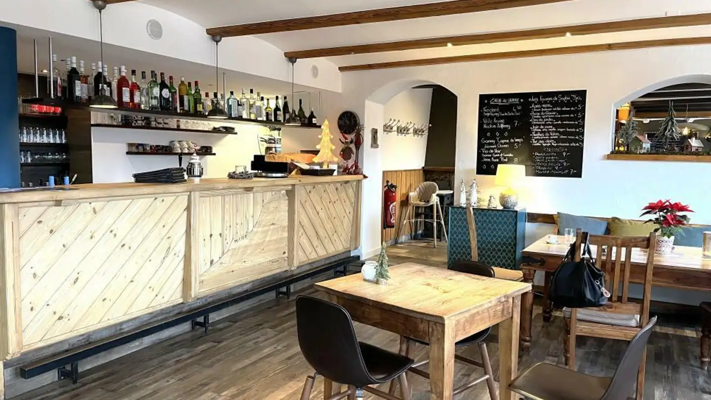 Hotel in vendita - 3974 Mollens VS - Photo 2