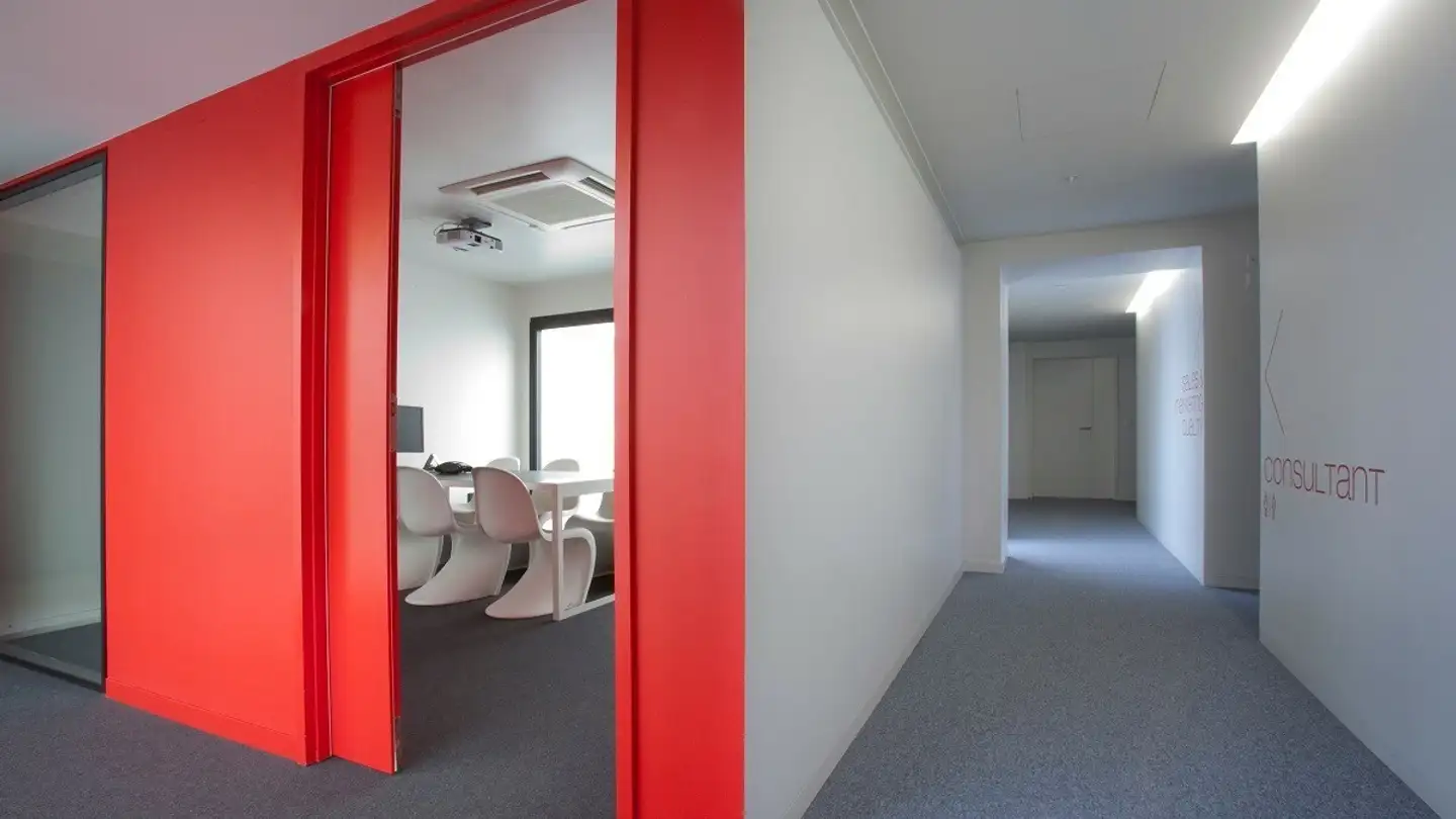 Commercial for rent - Chemin De La Venoge 11, 1024 Ecublens VD