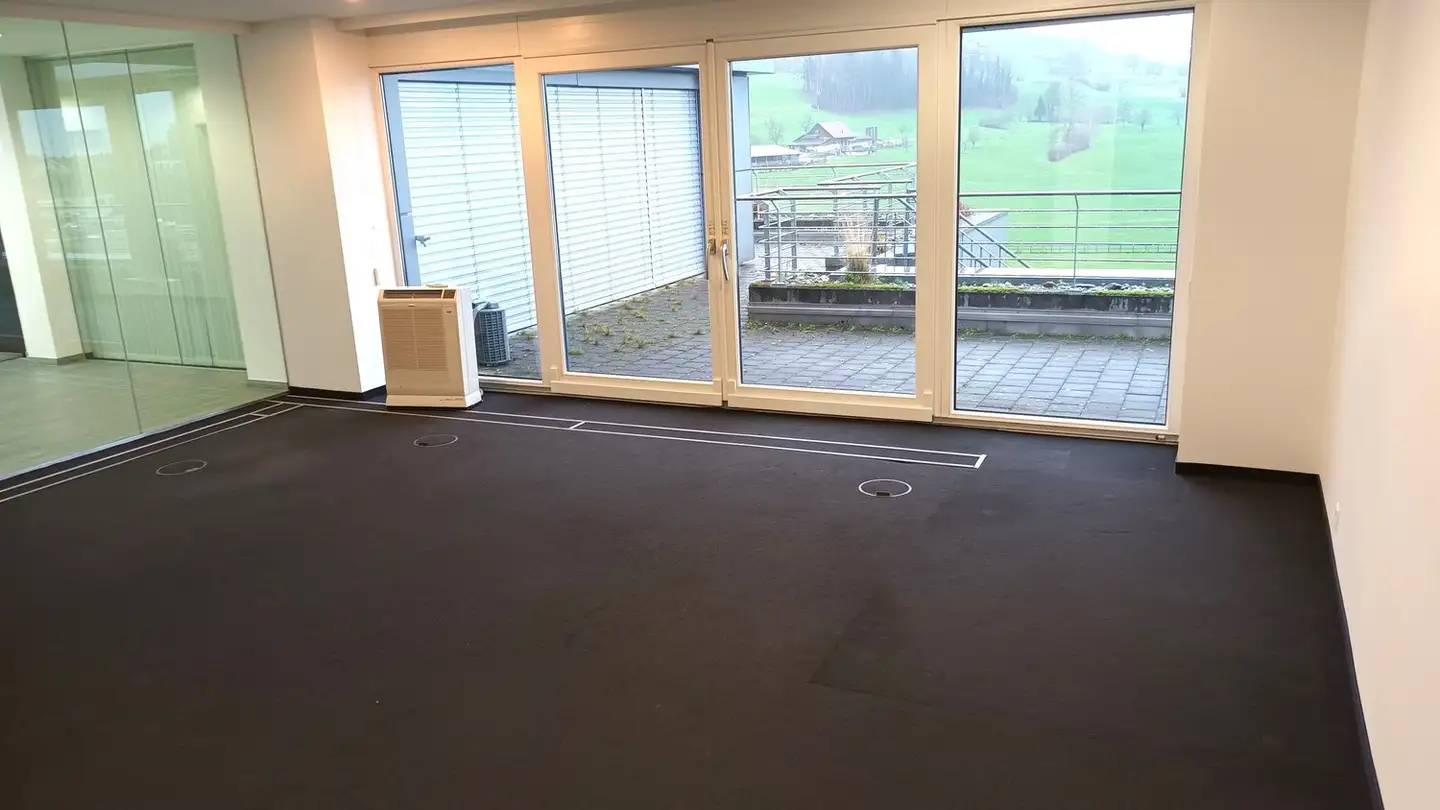 Bureau à louer - Sihleggstrasse 23, 8832 Wollerau