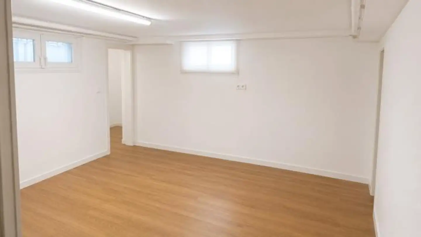 Commercial for rent - Hauptstrasse 6, 4104 Oberwil BL - Photo 4