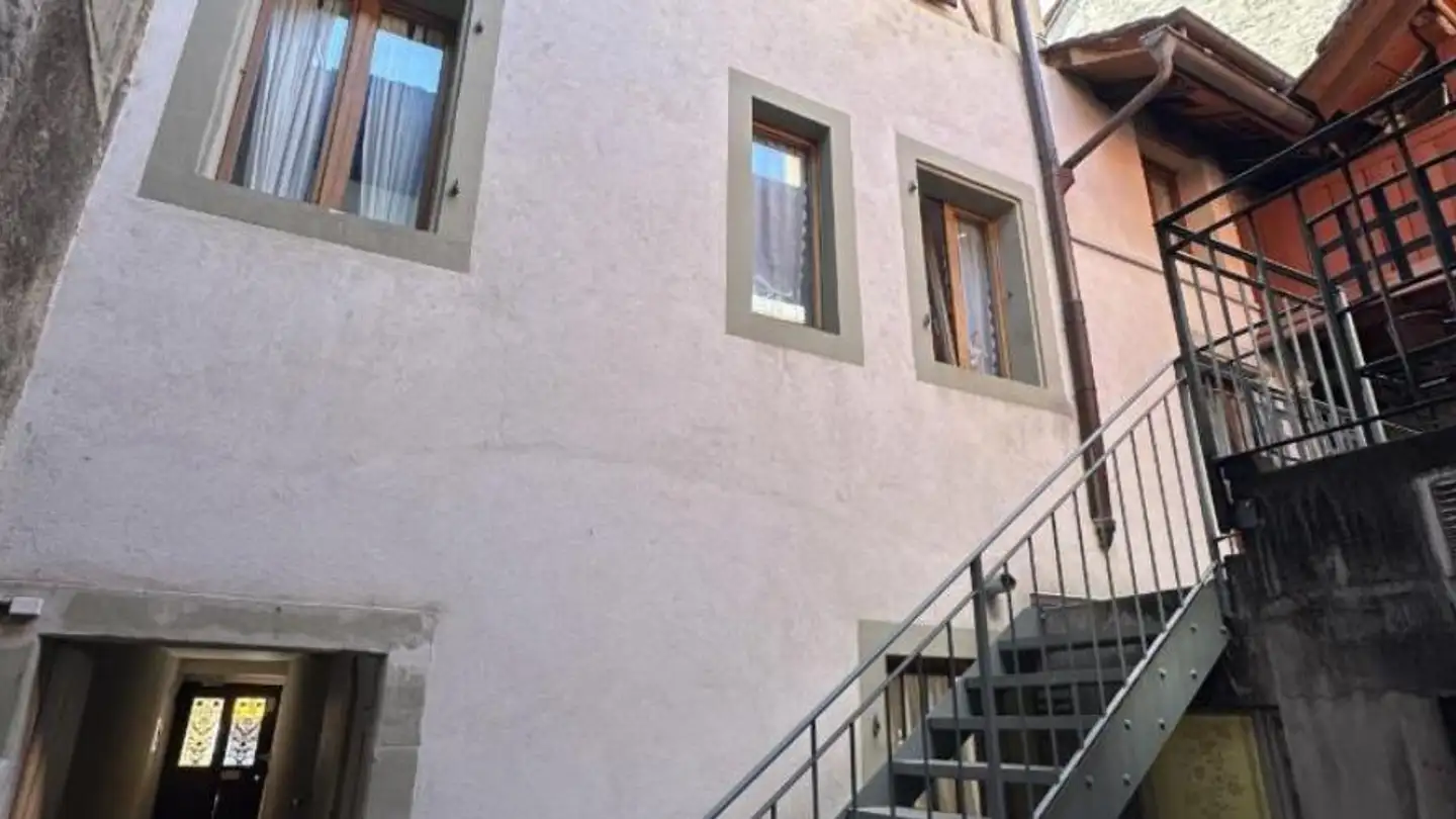 Mischgenutztes Gebäude kaufen - Rue Centrale 34, 1580 Avenches