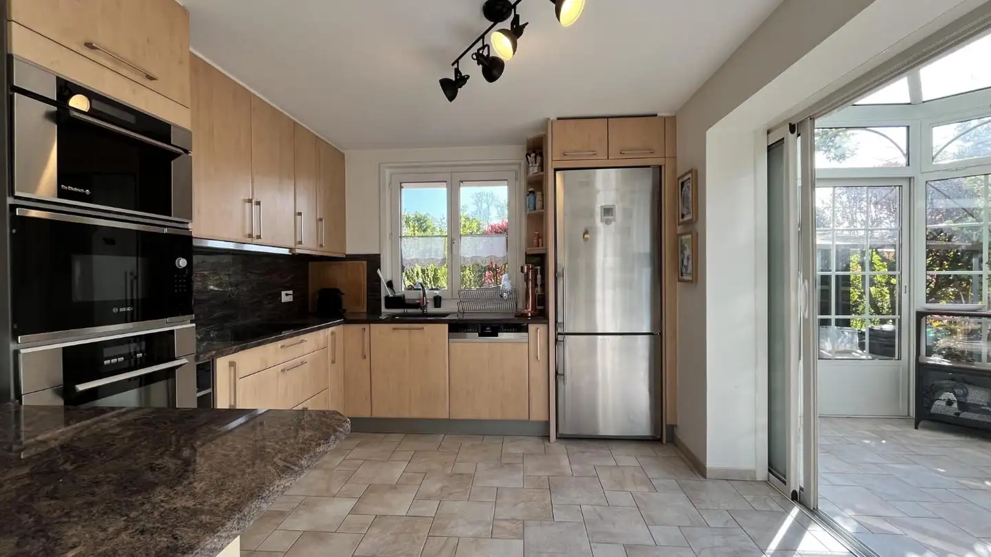 Single house for rent - 1293 Bellevue - Photo 4