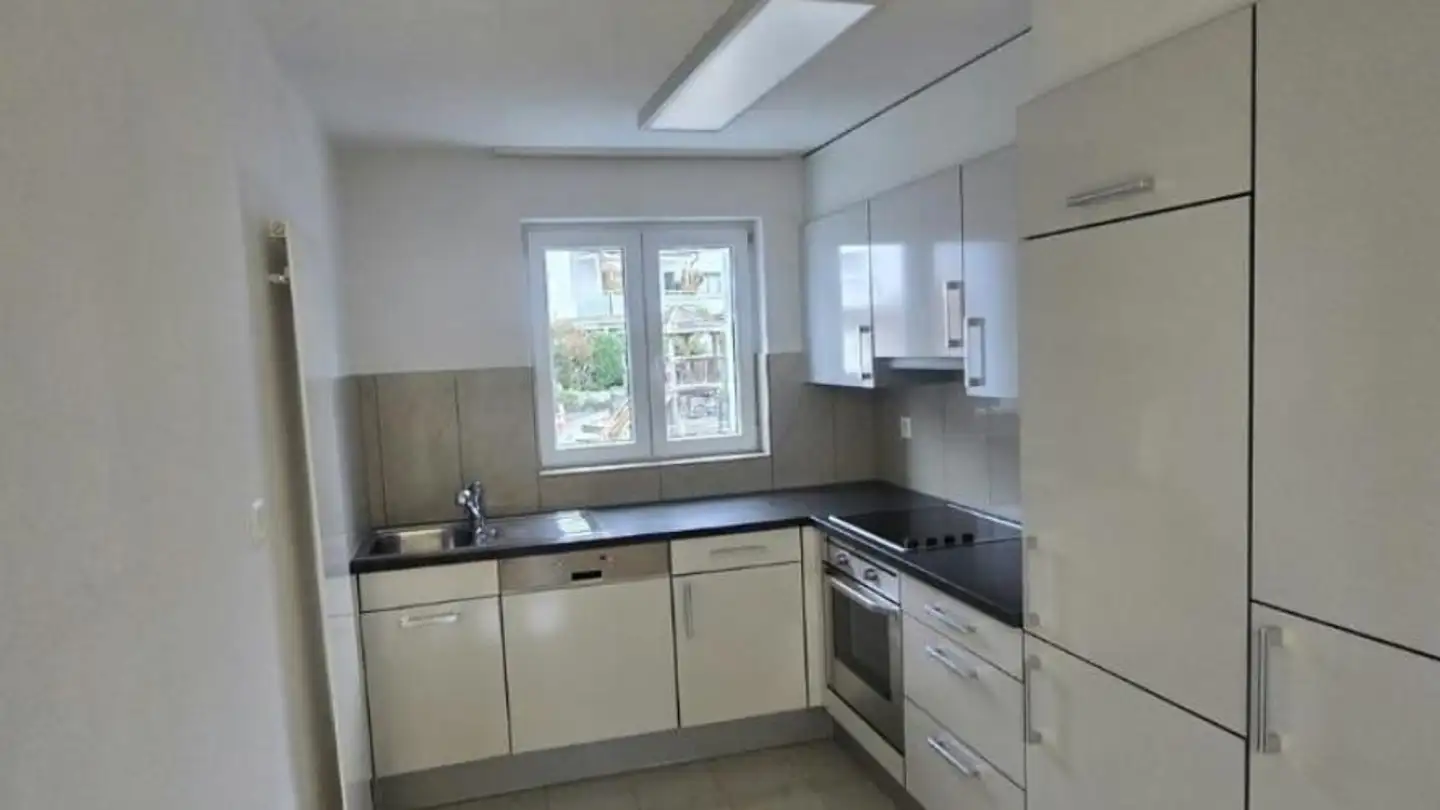 Wohnung mieten - Blumenbergstrasse 9, 8633 Wolfhausen