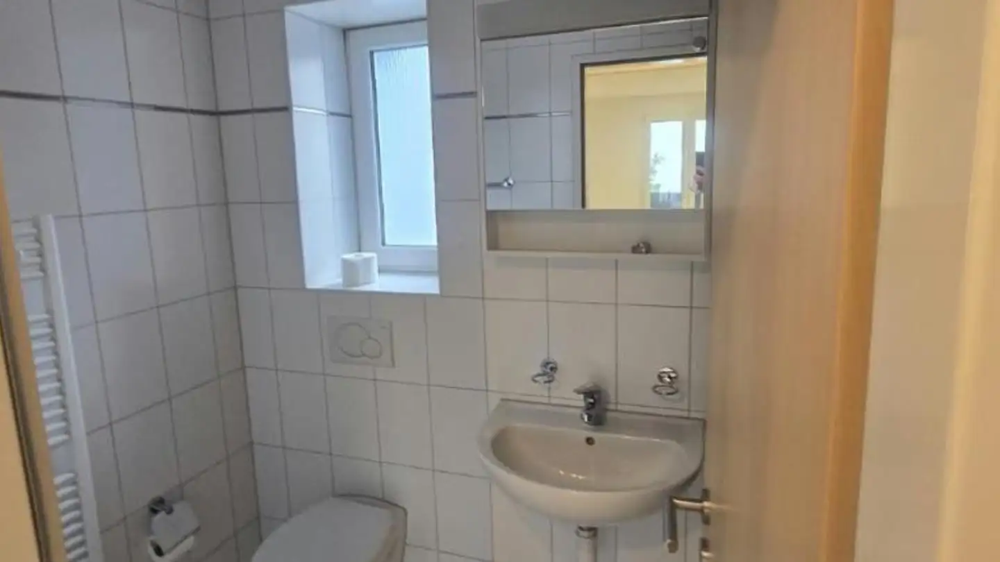 Wohnung mieten - Blumenbergstrasse 9, 8633 Wolfhausen - Foto 2