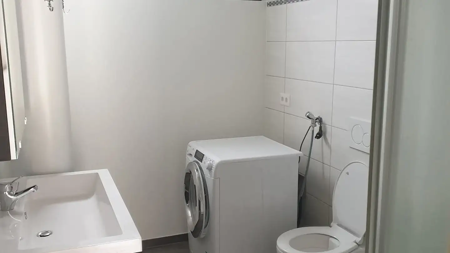 Appartement à louer - 6537 Grono - Photo 3