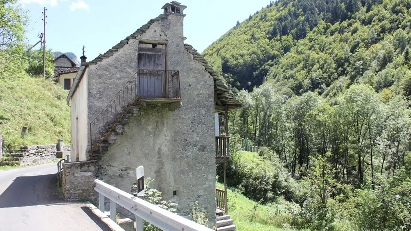 House for sale - 6664 Vergeletto - Photo 2