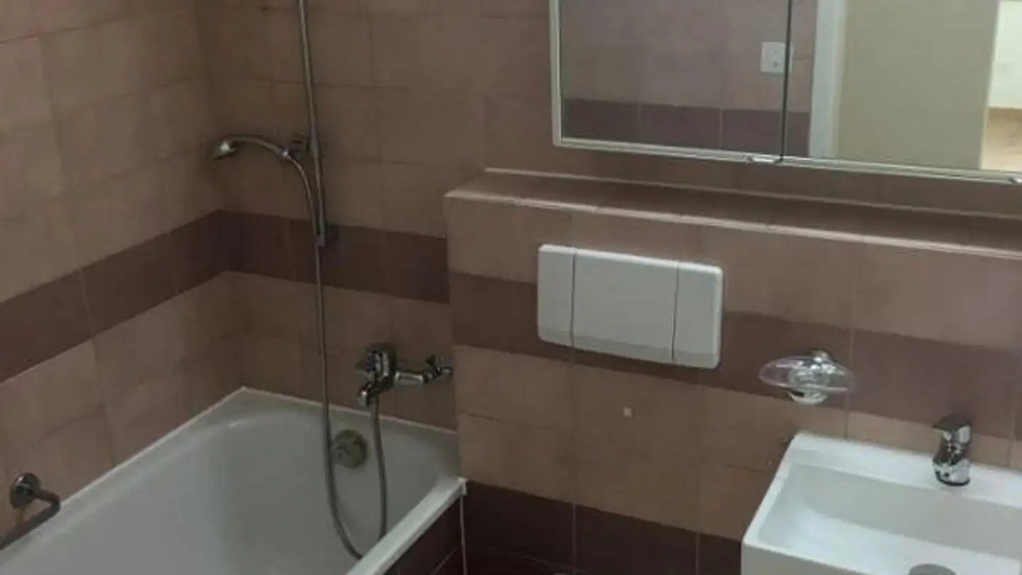 Wohnung mieten - Ueberlandstrasse 341, 8051 Zürich - Foto 4