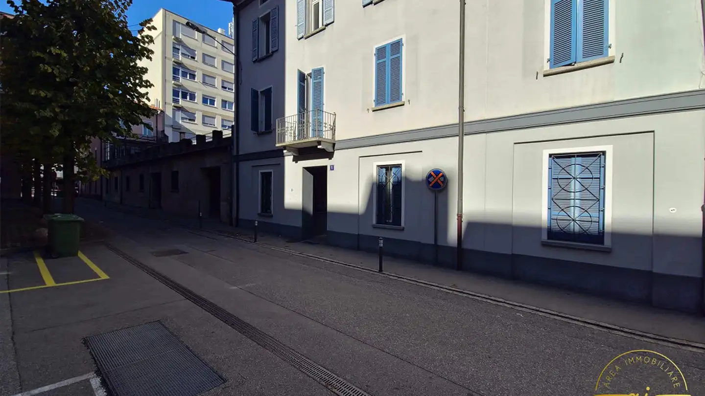 Office space for sale - 6830 Chiasso