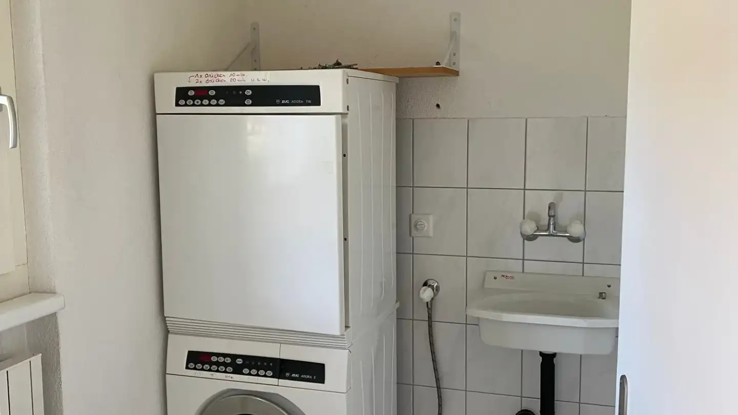 Studio for rent - 8816 Hirzel - Photo 4