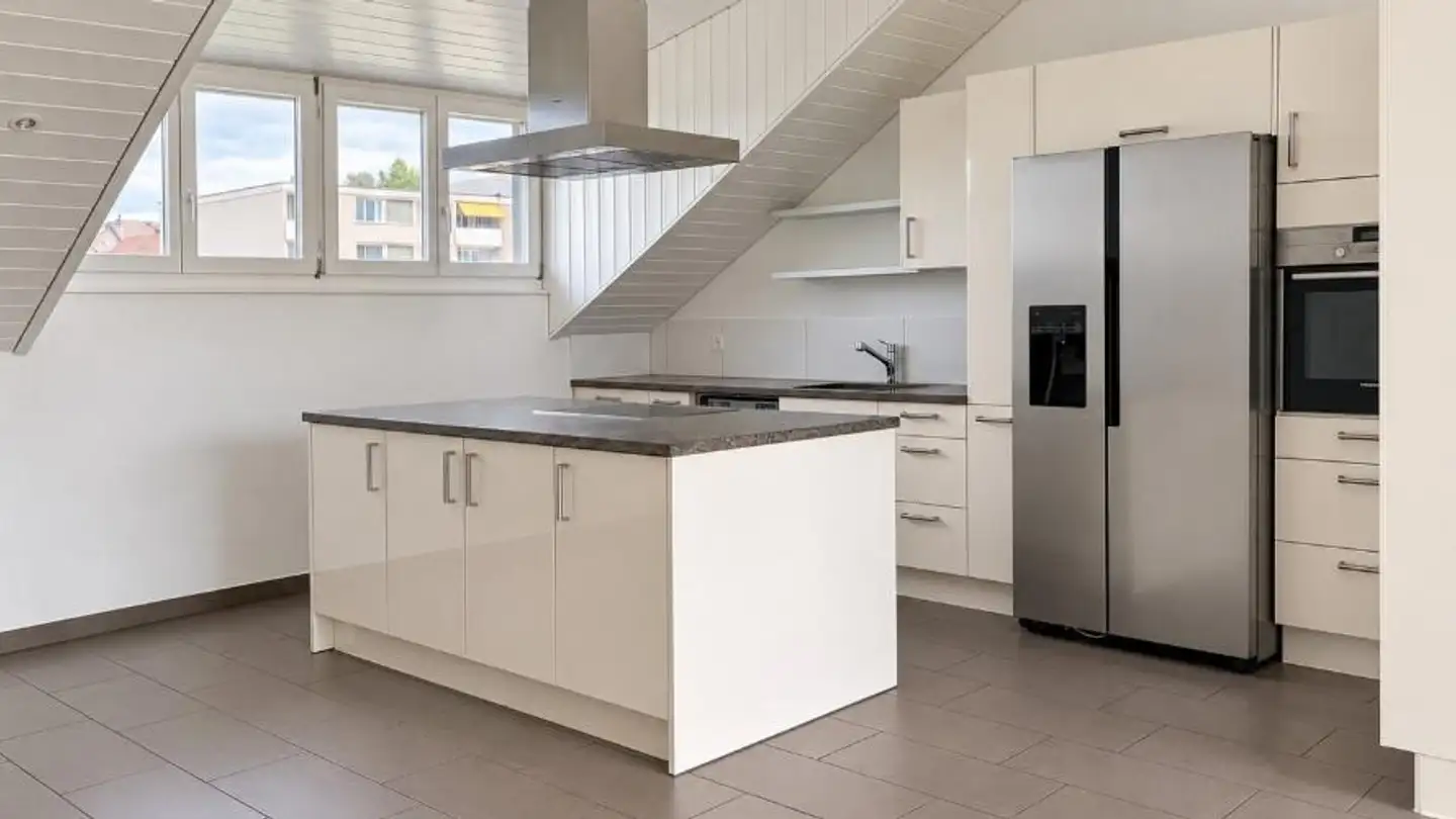 Dachgeschosswohnung mieten - Landstrasse 18, 8112 Otelfingen - Foto 2