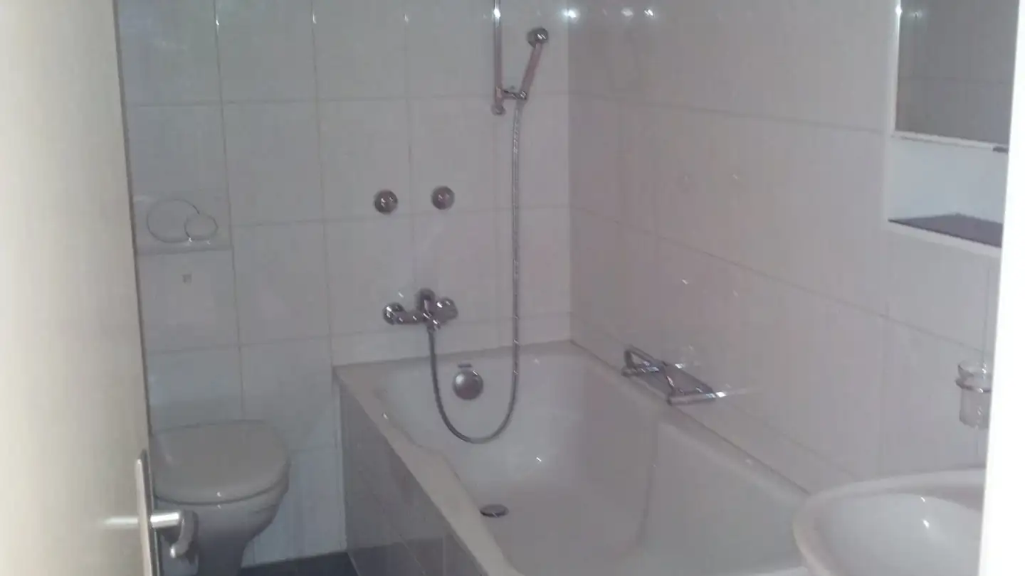 Apartment for rent - Büelhofstrasse 19, 8185 Winkel - Photo 3