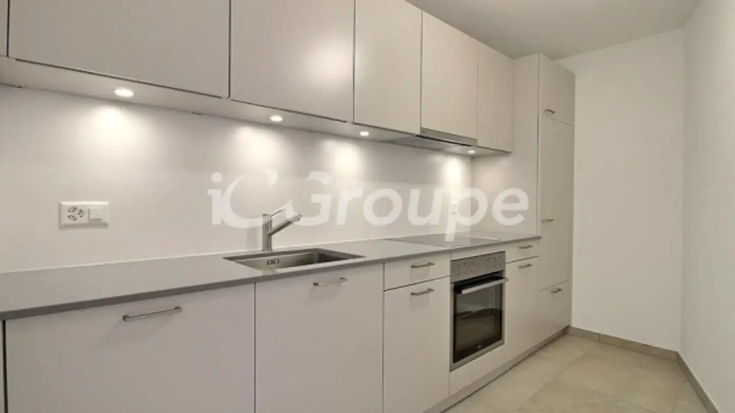 Mixed-use building for rent - Route D'ayent 17, 1971 Grimisuat - Photo 2