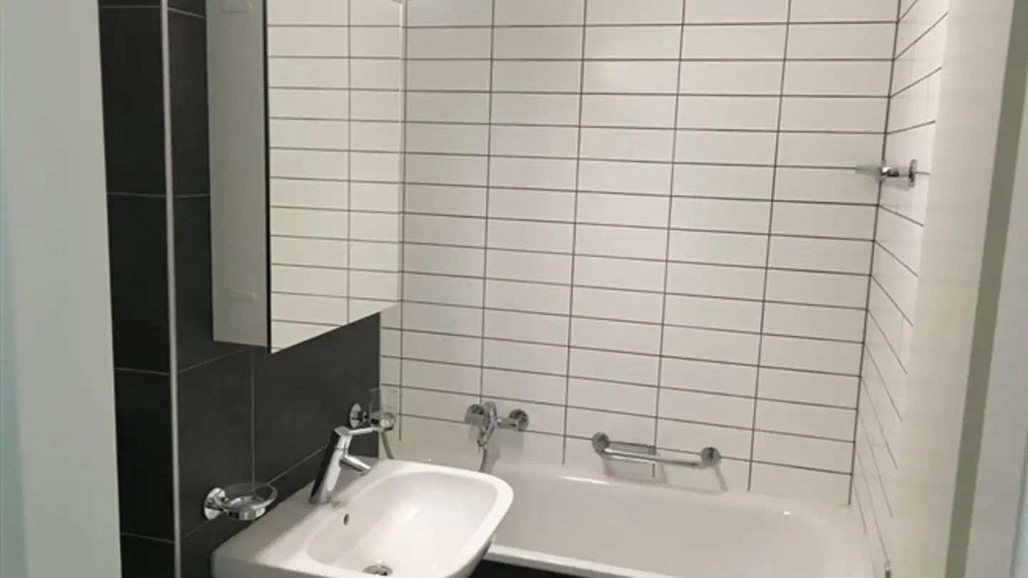 Wohnung mieten - Avenue Pierre-De-Savoie 70, 1400 Yverdon-les-Bains - Foto 3