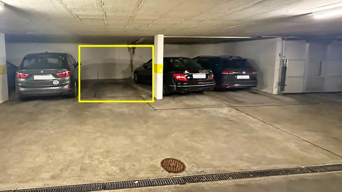 Outdoor parking space for rent - Bergstrasse 13, 6004 Luzern