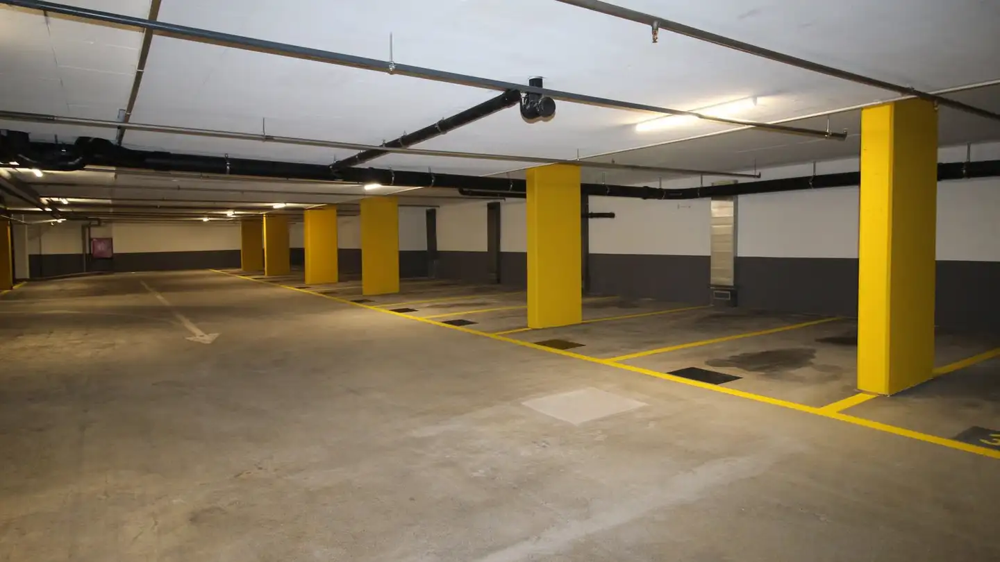 Parcheggio sotterraneo in affitto - Zürcherstrasse 27, 5400 Baden
