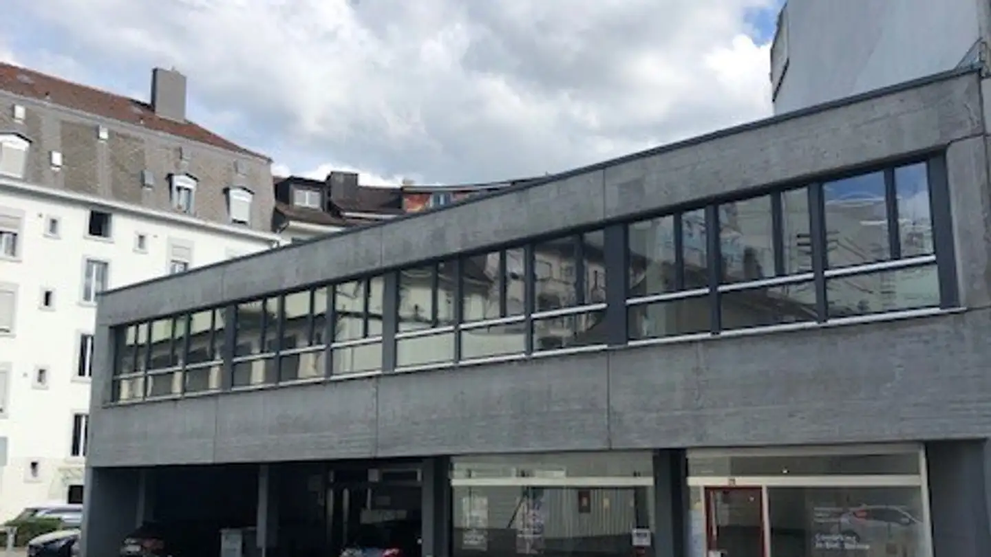 Place de parking couverte à louer - Rue De L'équerre / Winkelstrasse 20, 2502 Biel/Bienne