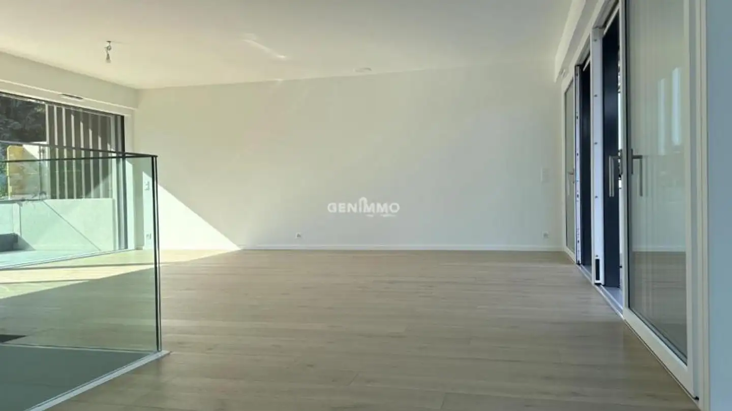 Stepped apartment for rent - 1247 Anières - Photo 4