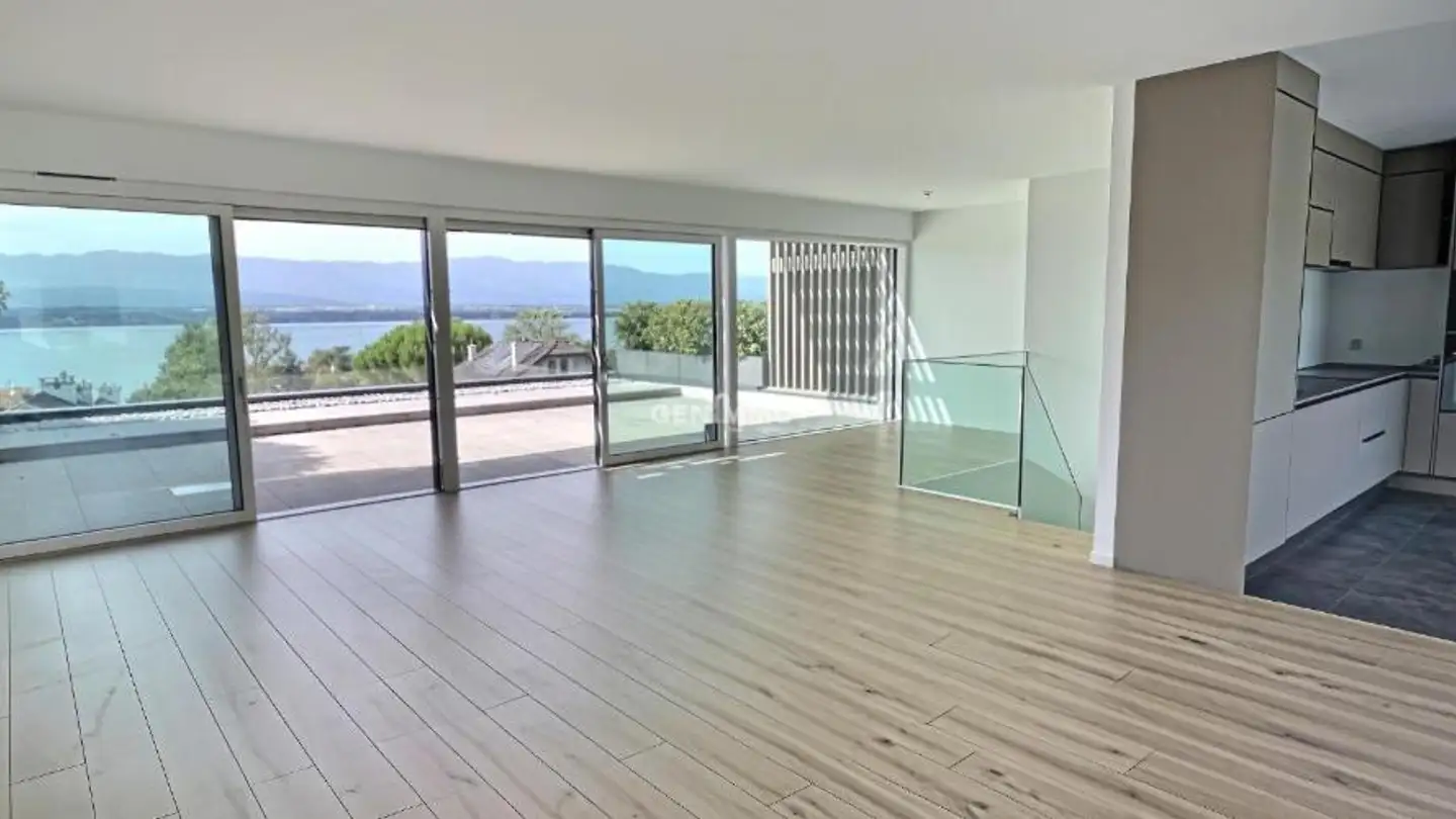 Stepped apartment for rent - 1247 Anières