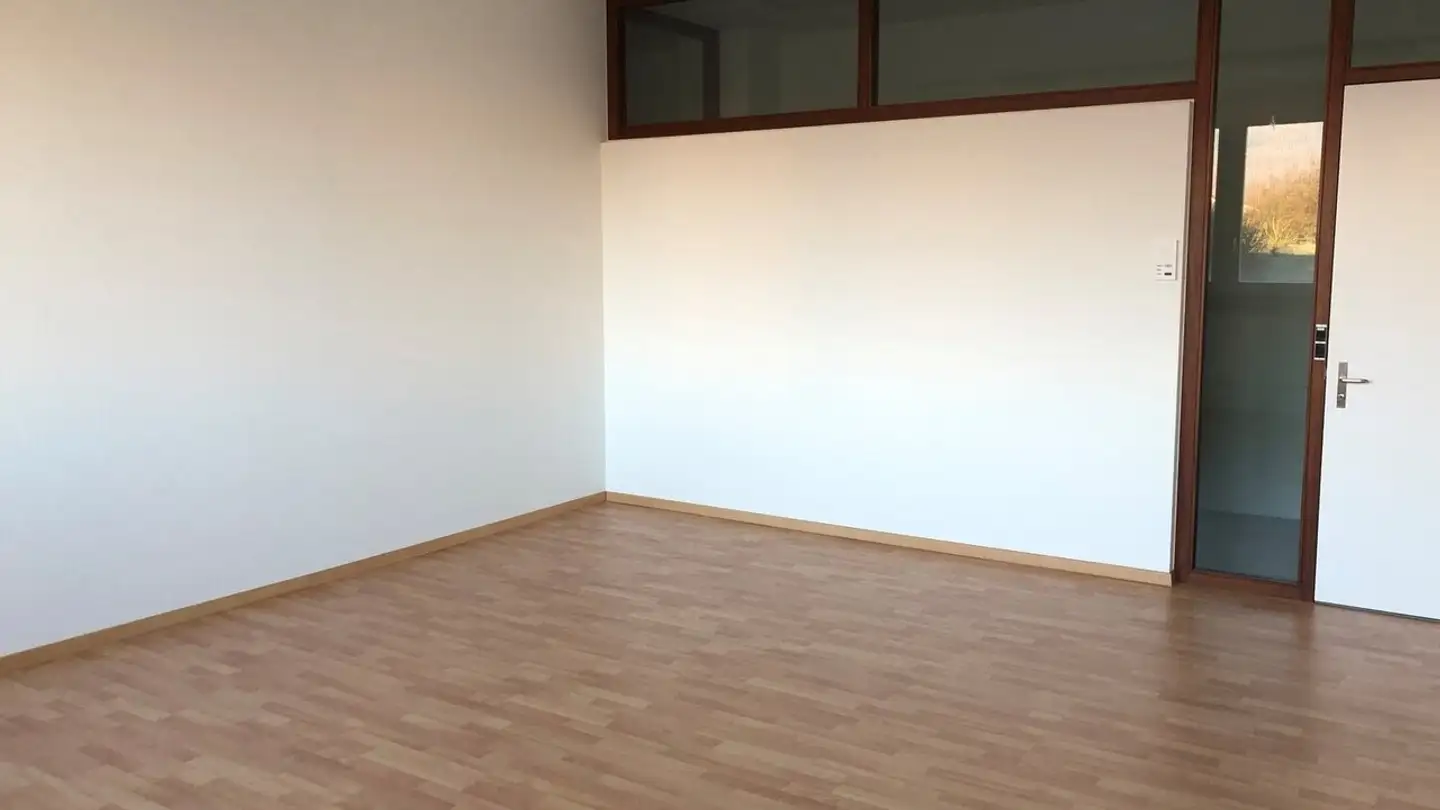 Commerciale in affitto - Alleestrasse 1, 2572 Sutz - Foto 4