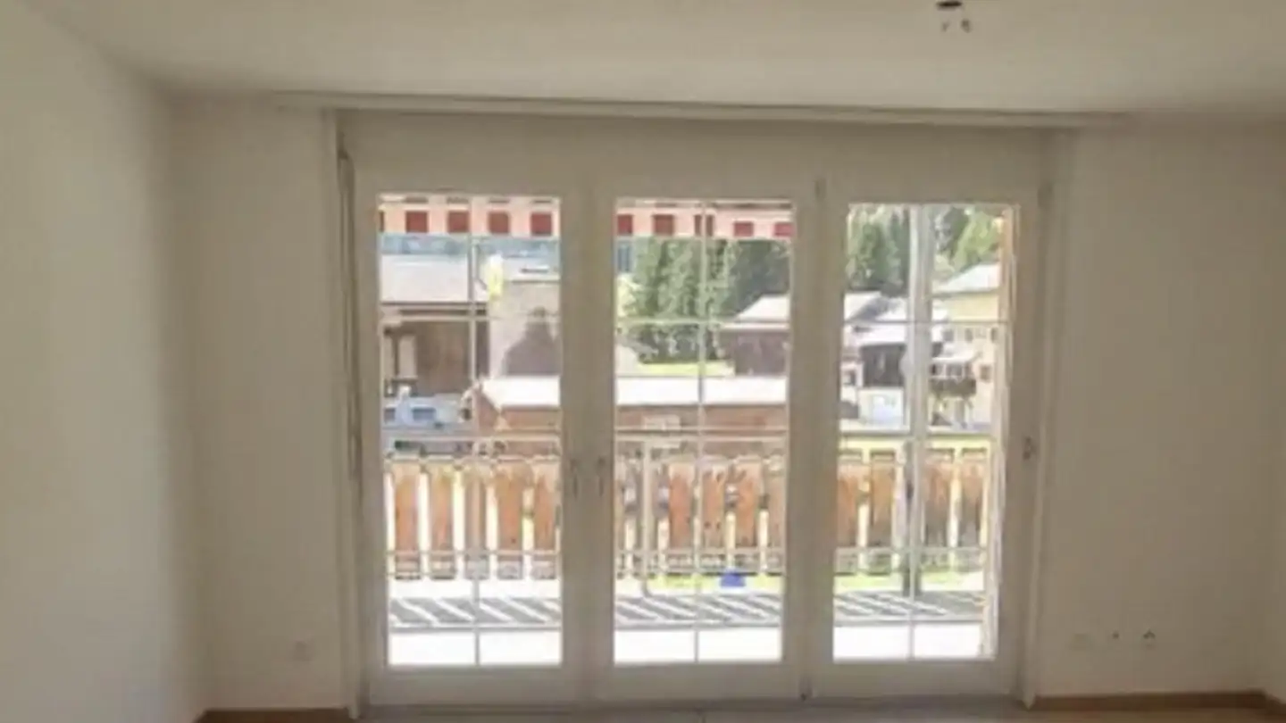 Appartement à louer - 7077 Valbella - Photo 3