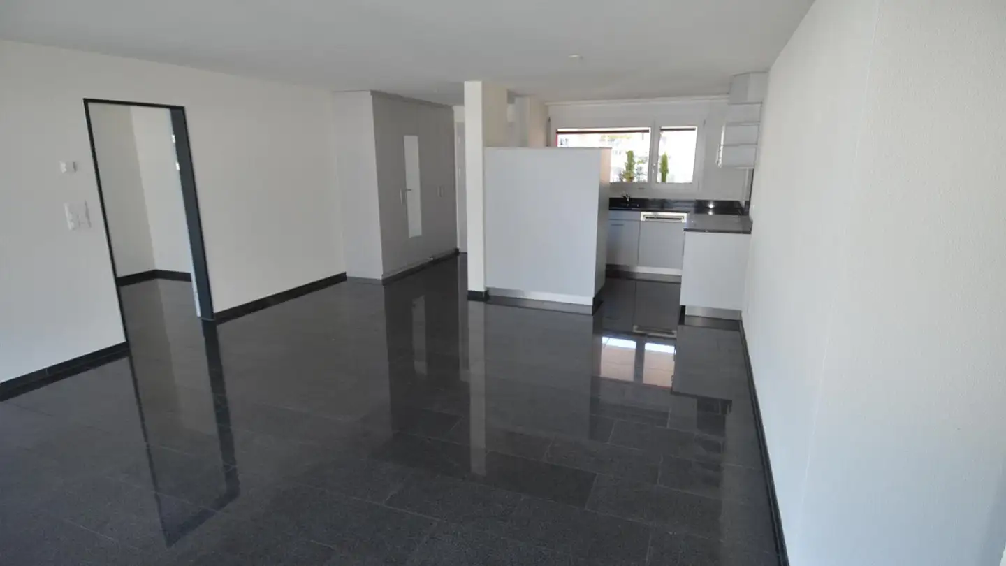 Wohnung mieten - Zürcherstrasse 18, 8854 Siebnen - Foto 2
