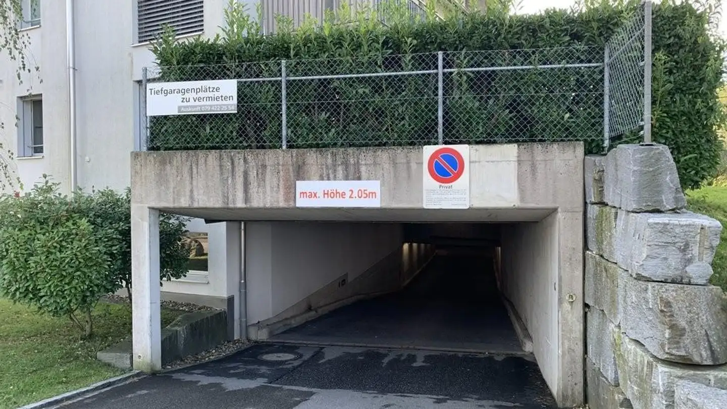 Parcheggio esterno in affitto - Steinen 1, 8718 Schänis