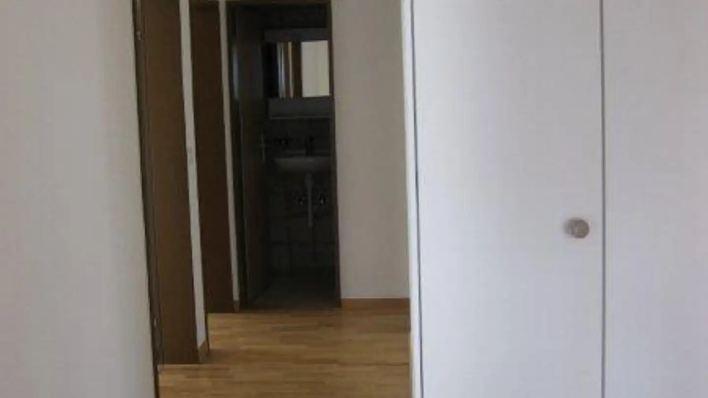 Wohnung mieten - Obere Bahnhofstrasse 22b, 3700 Spiez - Foto 2