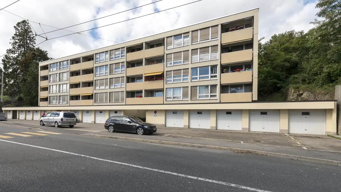 Outdoor parking space for rent - 2000 Neuchâtel