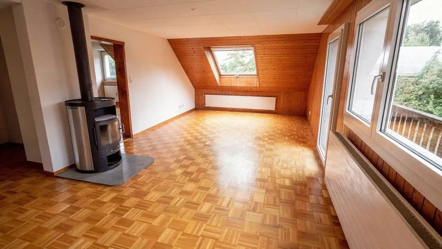 Dachgeschosswohnung mieten - Ober-Riffig, 6020 Emmenbrücke