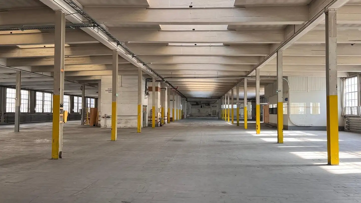 Commercial à louer - Fabrikstrasse 1, 4562 Biberist