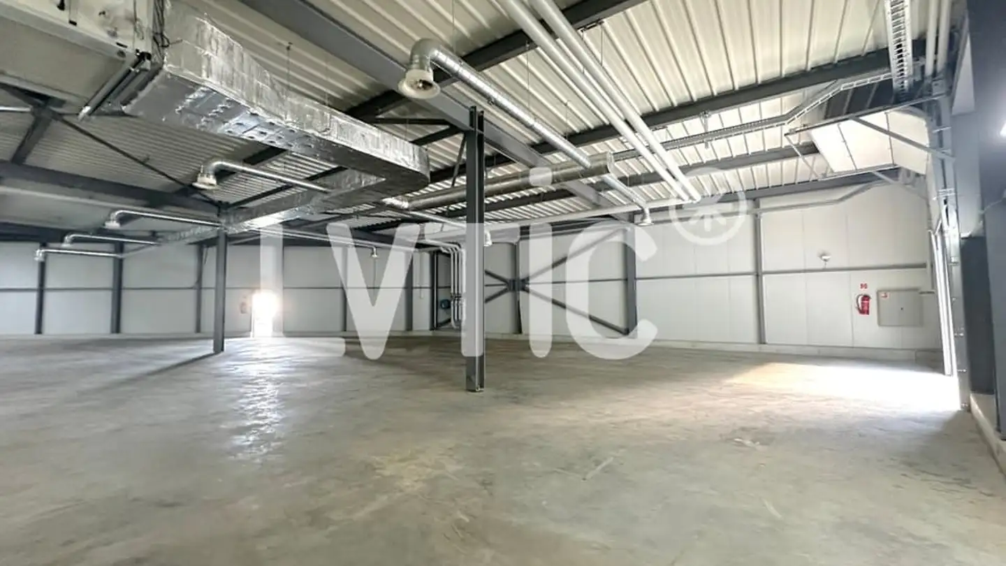 Commercial for rent - 1844 Villeneuve VD - Photo 3