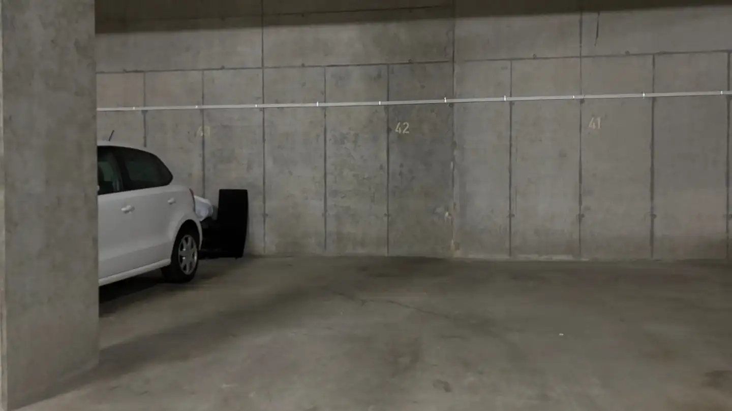 Place de parking souterraine à louer - Schlattweg 13, 3054 Schüpfen