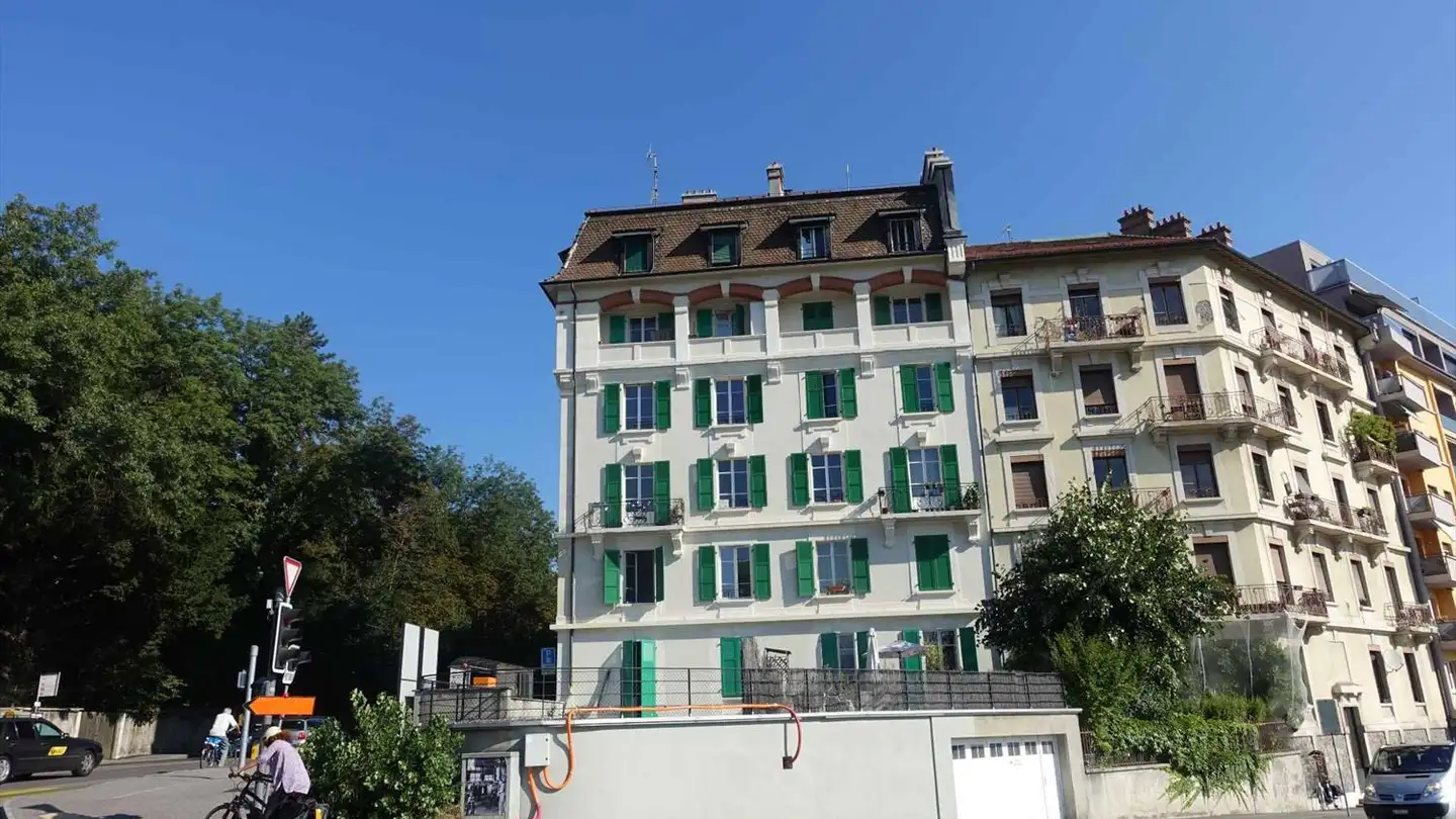 Garage individuel à louer - 1202 Genève
