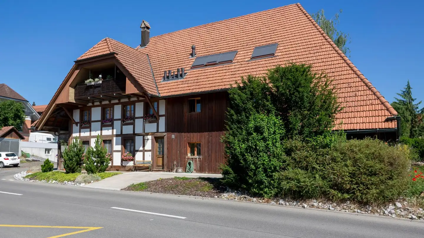 Mehrfamilienhaus kaufen - Hauptstrasse 12, 4583 Aetigkofen - Foto 2