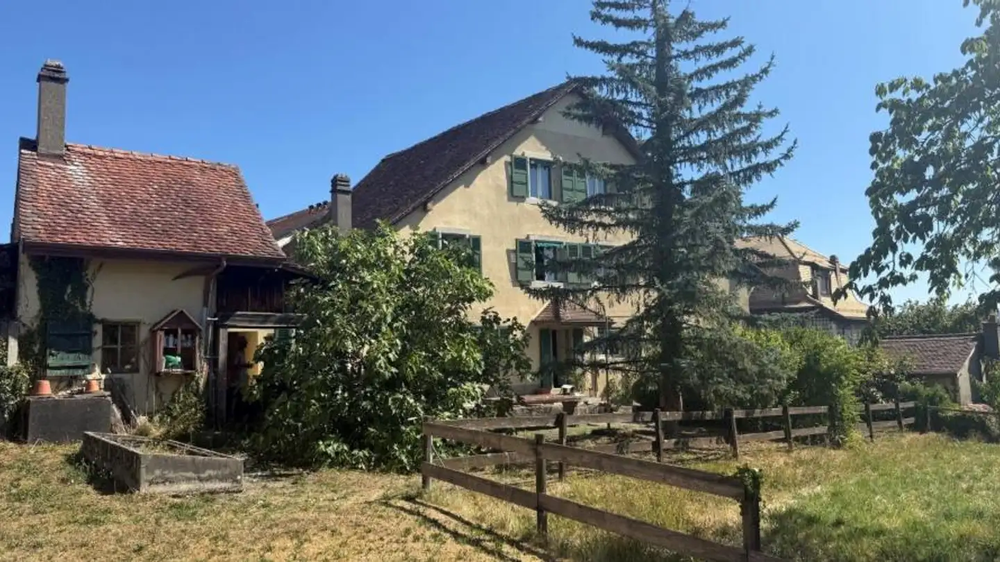 Residential building for sale - 1005 Lausanne