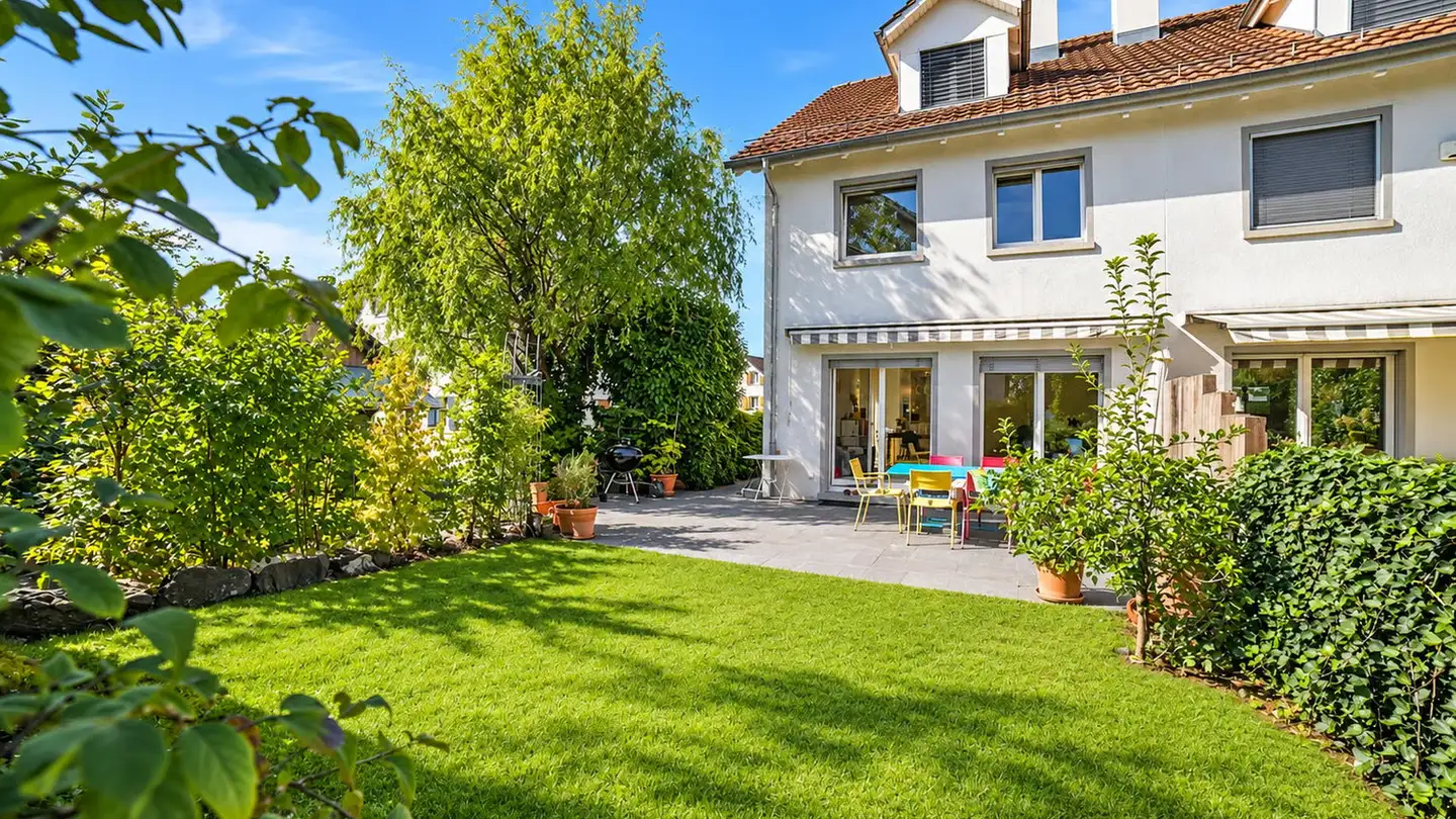Reihenhaus mieten - Dreinepperstrasse, 8708 Männedorf