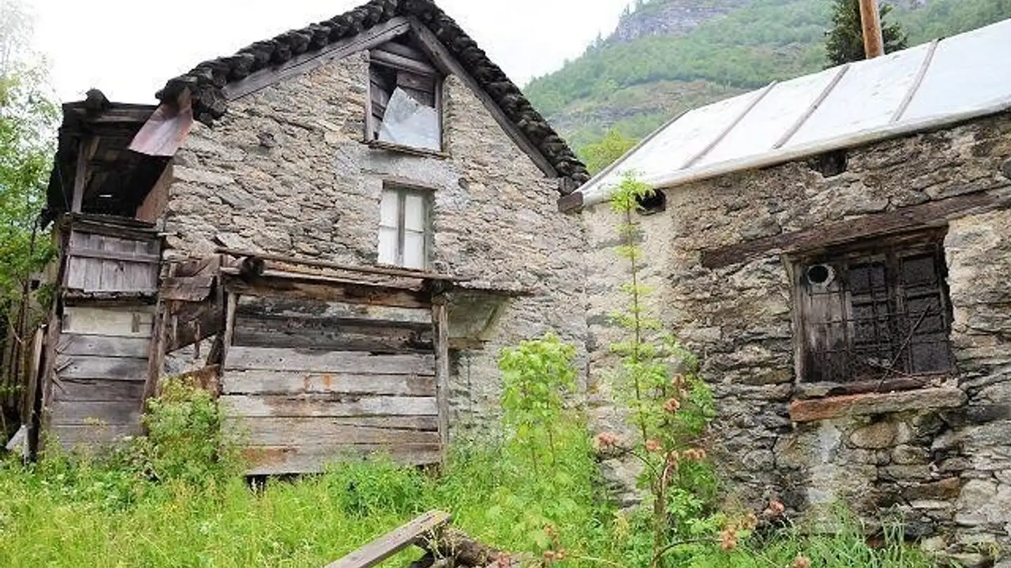 Maison à vendre - 6695 Peccia