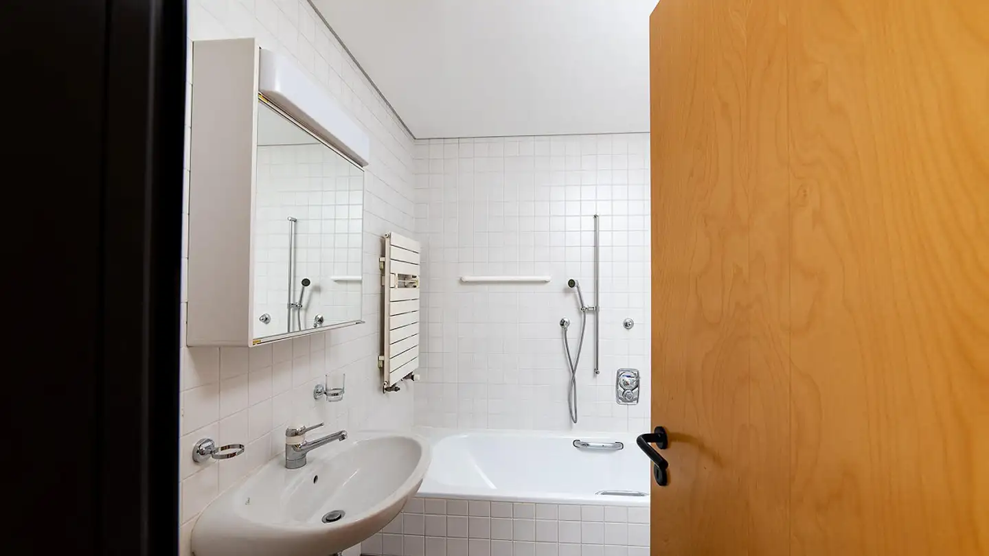 Apartment for rent - Via Generale Guisan 6, 6900 Paradiso - Photo 4