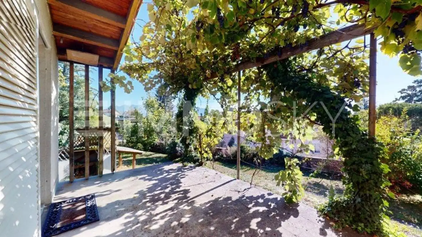 Residential building for sale - 1093 La Conversion