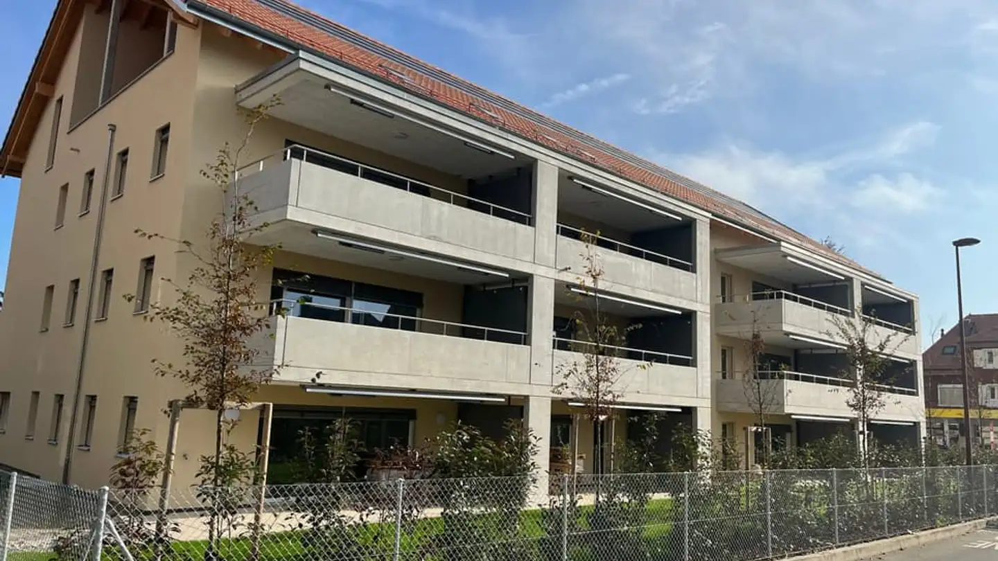 Commercial for sale - 1522 Lucens