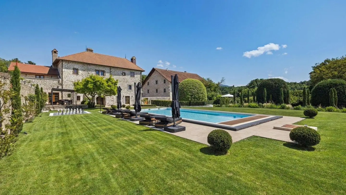 Castle for sale - 1286 Soral - Photo 2